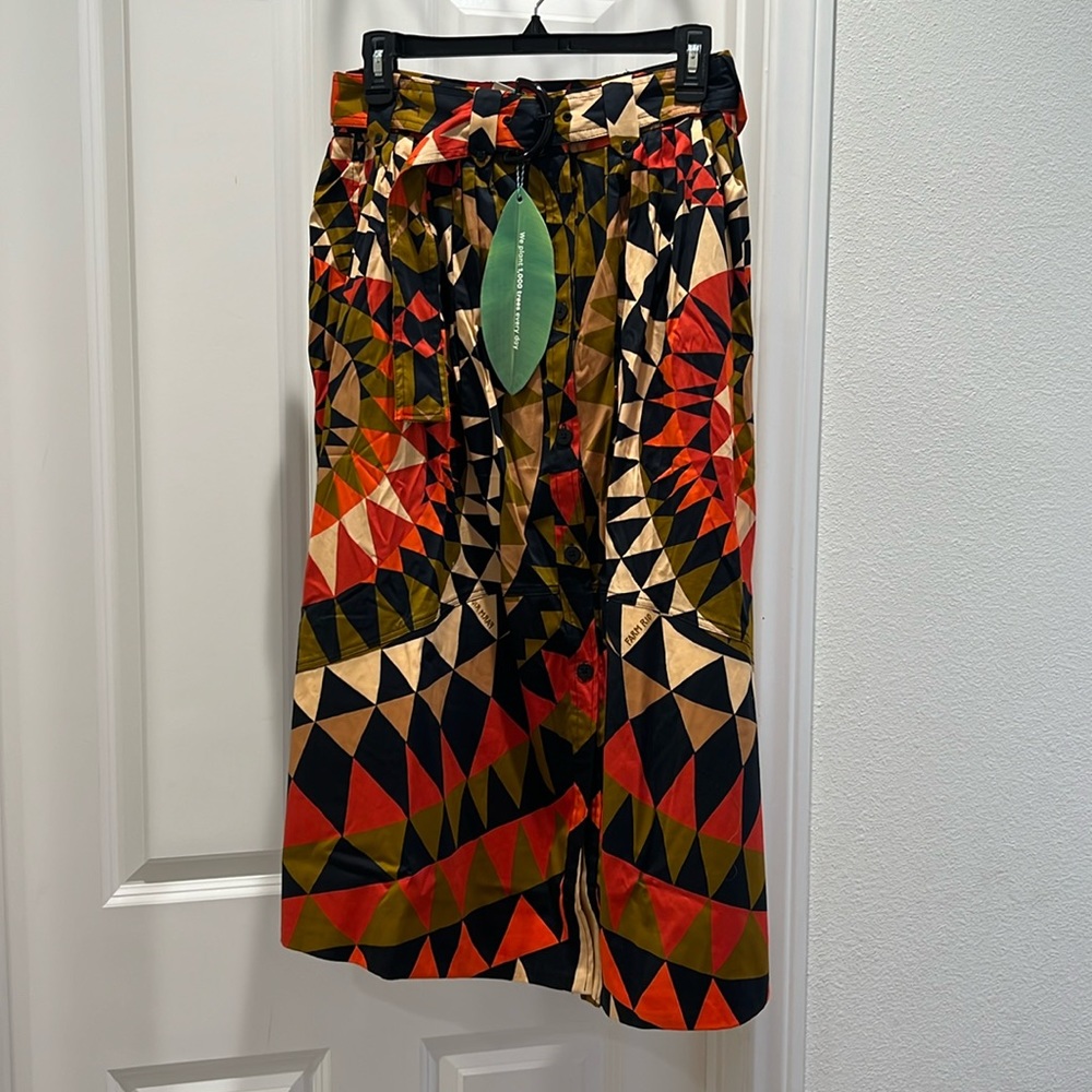 COPY - Farm Rio skirt, size Small